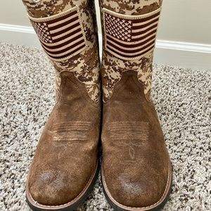 Ariat Sport Patriot.